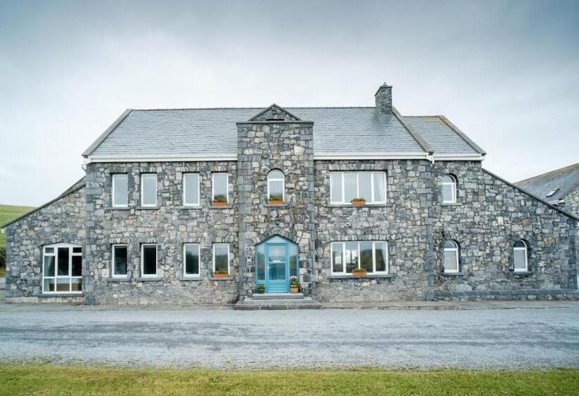 اتاق خانوادگی, The Lodge Doolin