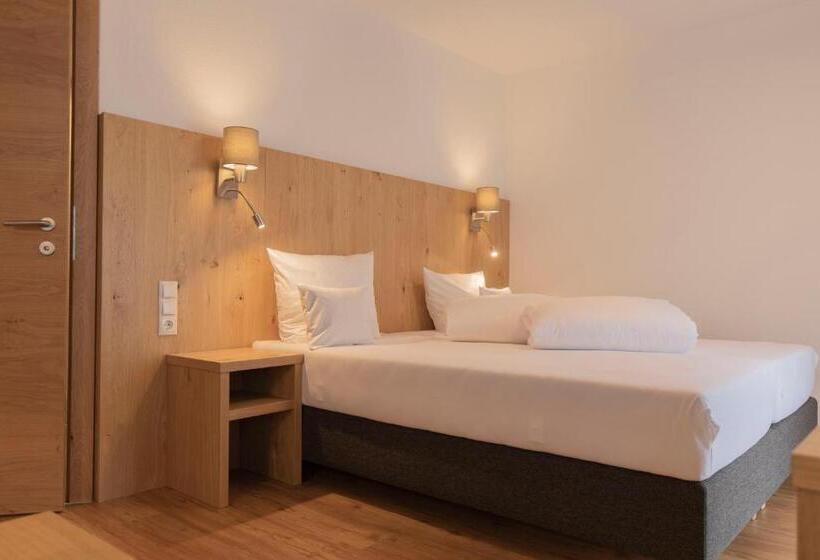 اتاق سوپریور, Berghotel Rasis