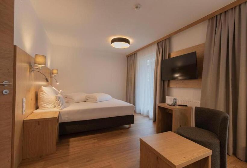 اتاق سوپریور, Berghotel Rasis