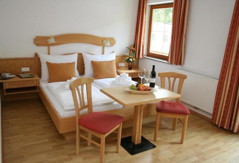 اتاق استاندارد با بالکن, Alpenrose Mühlbach Am Hochkönig
