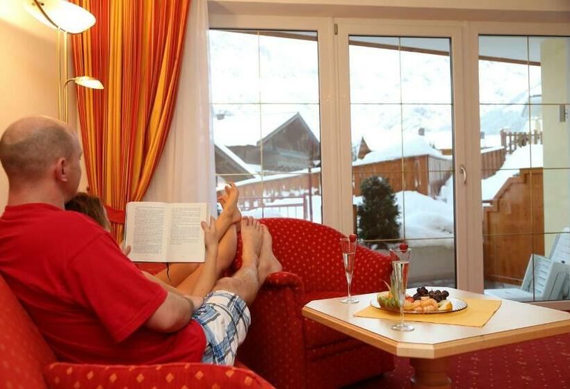 سوییت جونیور با بالکن, Berg & Spa Hotel Urslauerhof