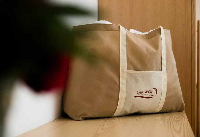 اتاق استاندارد با بالکن, Langeck