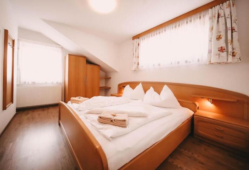 آپارتمان 1 خوابه با بالکن, Posers Bergwelt B&b