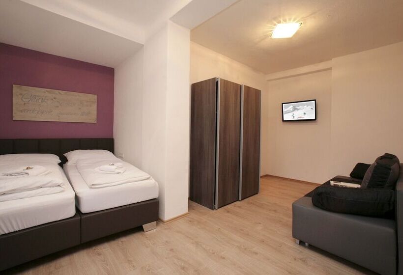Comfort room with balcony, Lake And Cityhotel Edelweiss   Self Check In