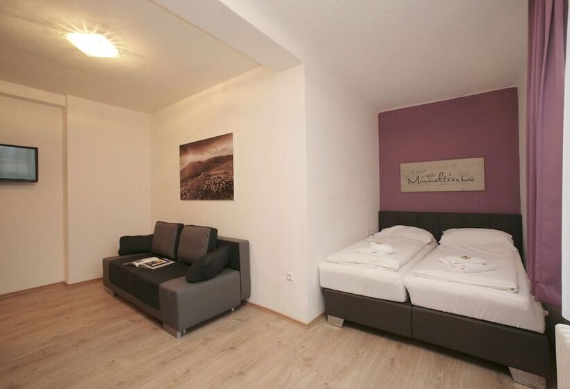 Comfort room with balcony, Lake And Cityhotel Edelweiss   Self Check In