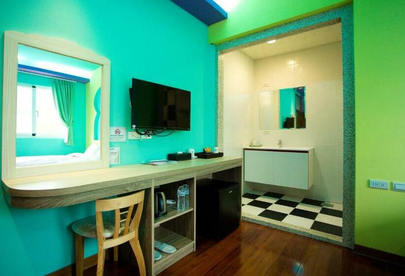 اتاق استاندارد با چشم‌انداز کوهستان, South View B&b
