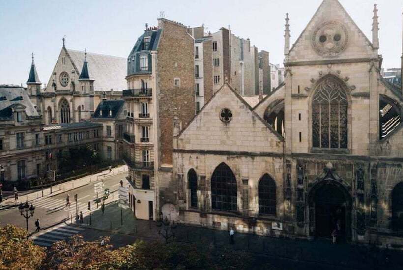 اتاق استاندارد, Hôtel National Des Arts Et Métiers