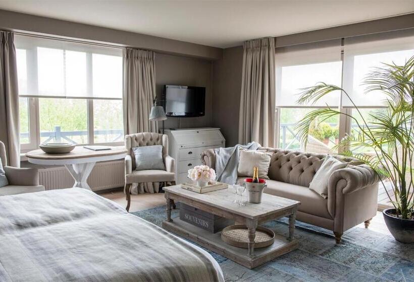 Suite with Terrace, Lebeau 19