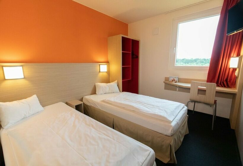 اتاق استاندارد, B&b Hotel Frankfurt Airport