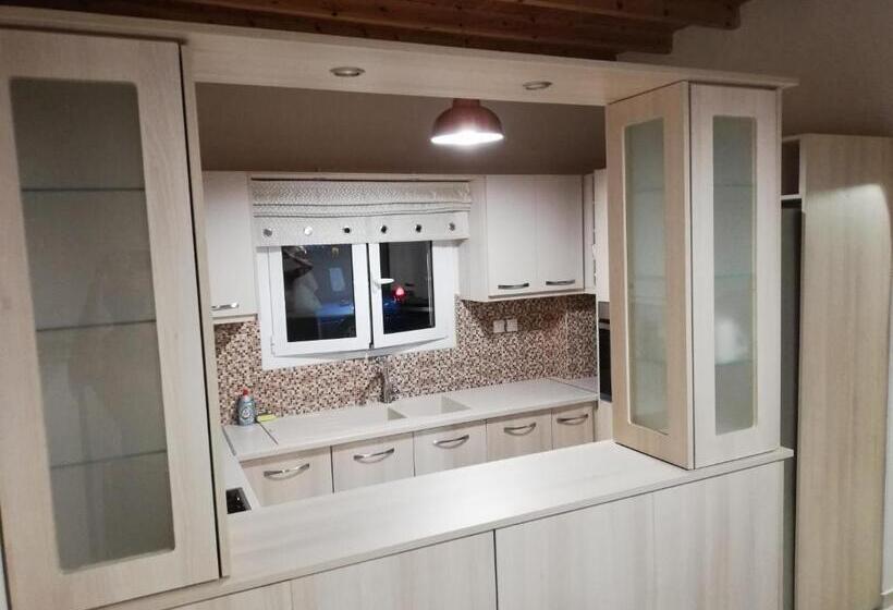 آپارتمان 2 خوابه, Iremia Rooms