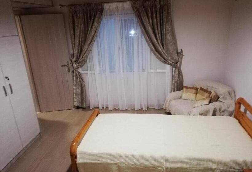 آپارتمان 2 خوابه, Iremia Rooms