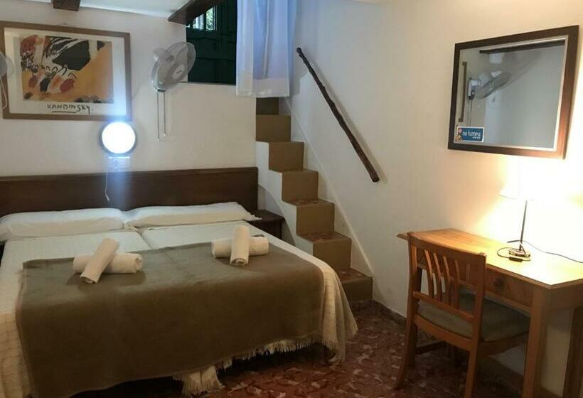 اتاق استاندارد با سرویس بهداشتی مشترک, Casa De Huespedes La Peña