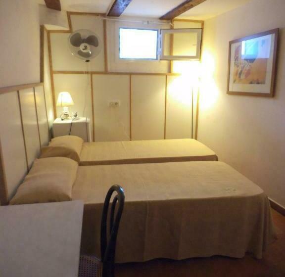 اتاق استاندارد با سرویس بهداشتی مشترک, Casa De Huespedes La Peña