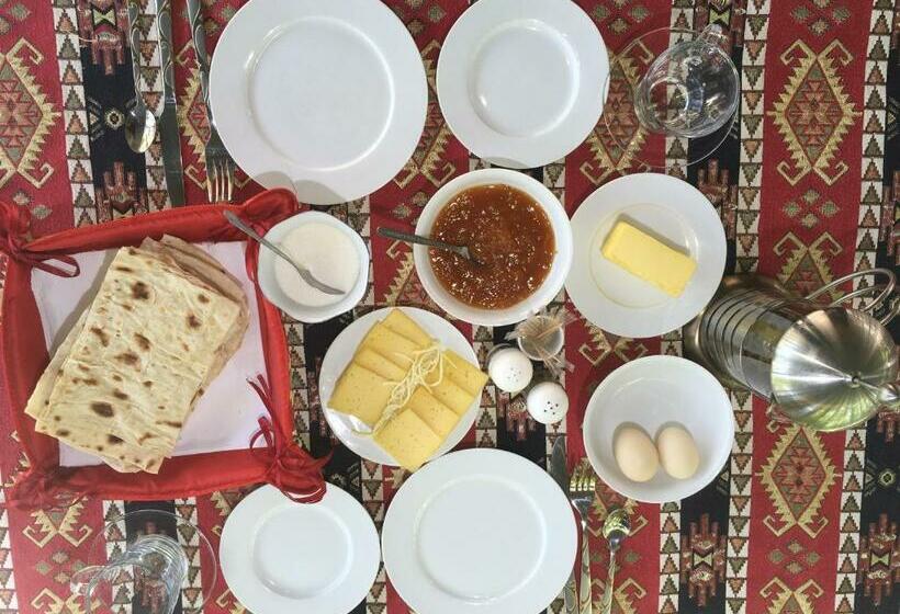 اتاق استاندارد با چشم‌انداز باغ, Guest House Garniresthost