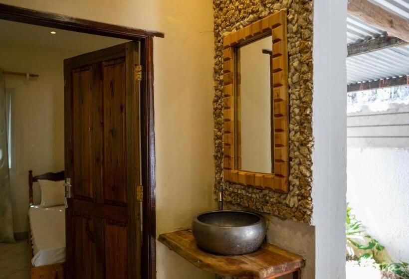 اتاق اکونومی, Tulia House Backpackers