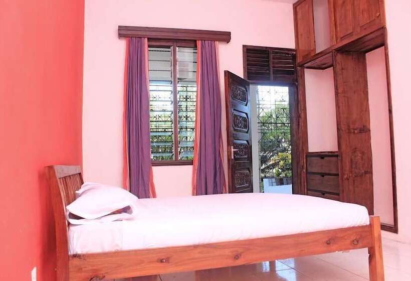 اتاق استاندارد, Tulia House Backpackers
