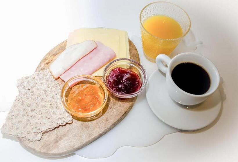 اتاق استاندارد, B&b Guesthouse   Bed And Breakfast Keflavik Centre