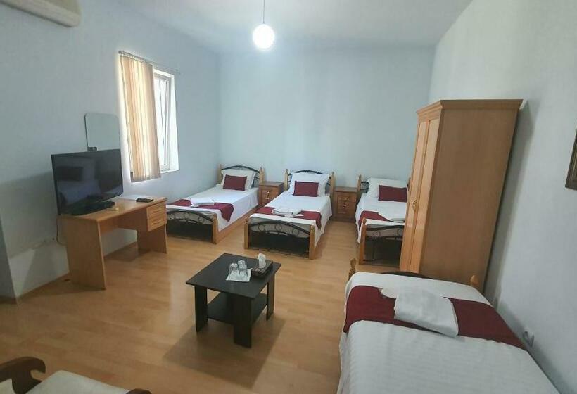 اتاق خانوادگی, Kesabella Touristic House