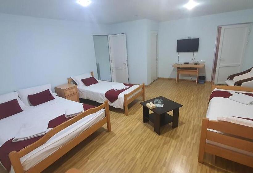 اتاق استاندارد چهار تخته, Kesabella Touristic House