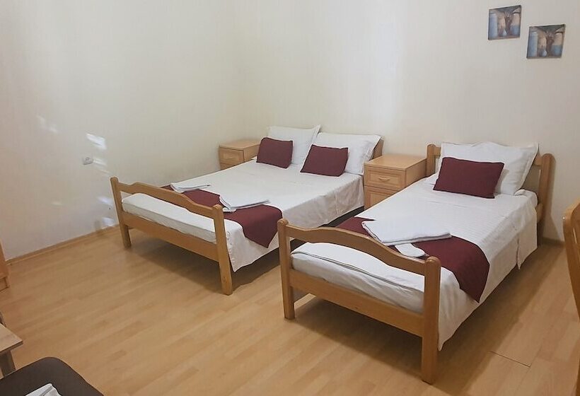 اتاق استاندارد سه نفره, Kesabella Touristic House