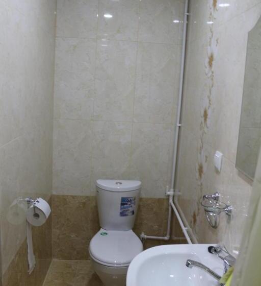 اتاق اکونومی, My Family Guesthouse
