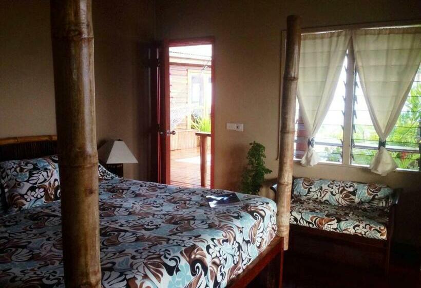 سوییت لوکس, Naveria Heights Lodge