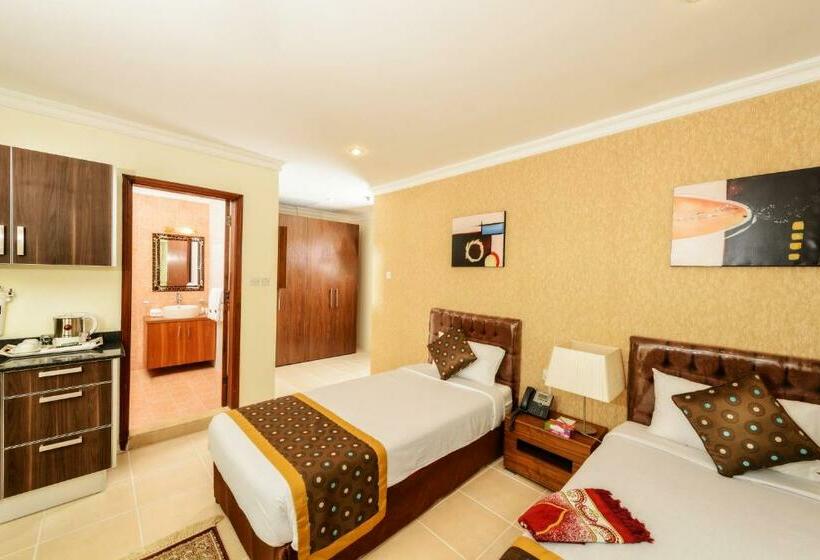 اتاق استاندارد با چشم‌انداز دریا, Bravo Royal Hotel Suites