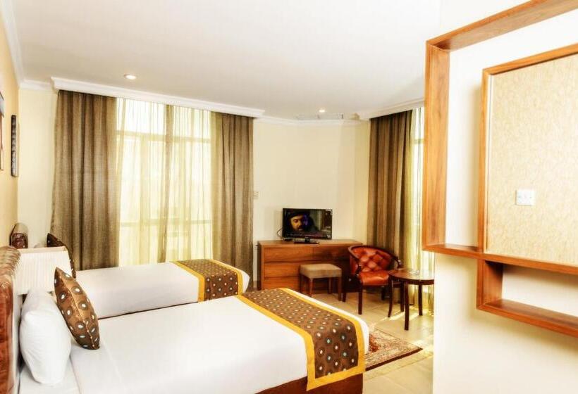 سوییت خانوادگی, Bravo Royal Hotel Suites