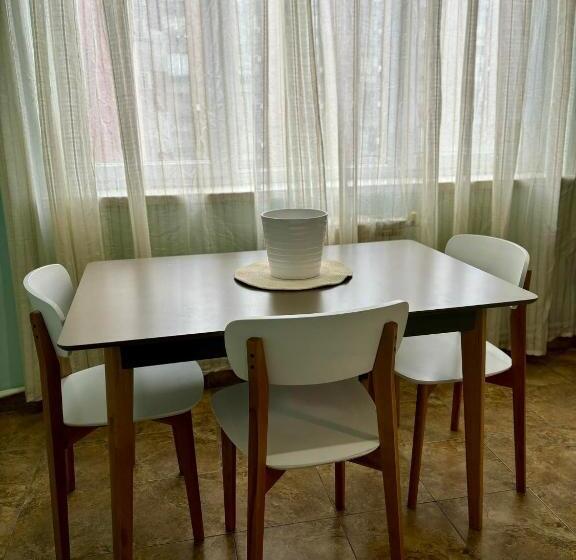 اتاق استاندارد, Center Hostel And Tours