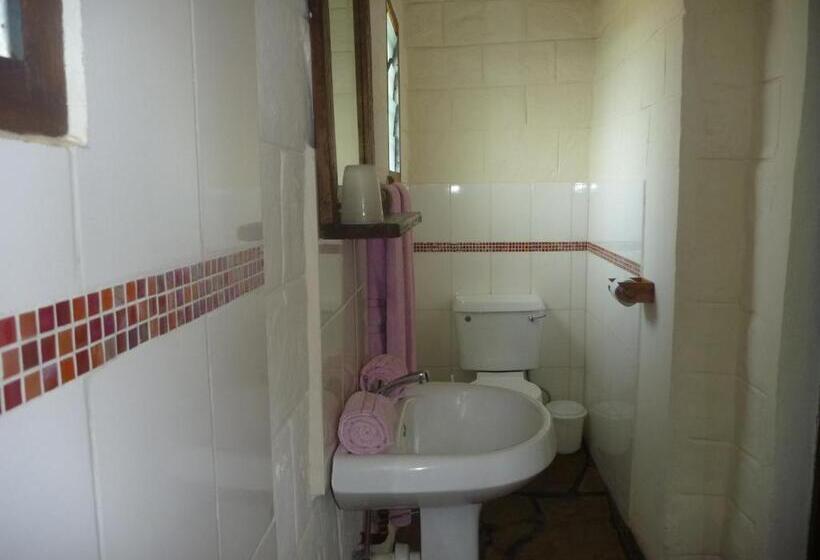 اتاق استاندارد سه نفره, African Dream Cottages   Diani Beach