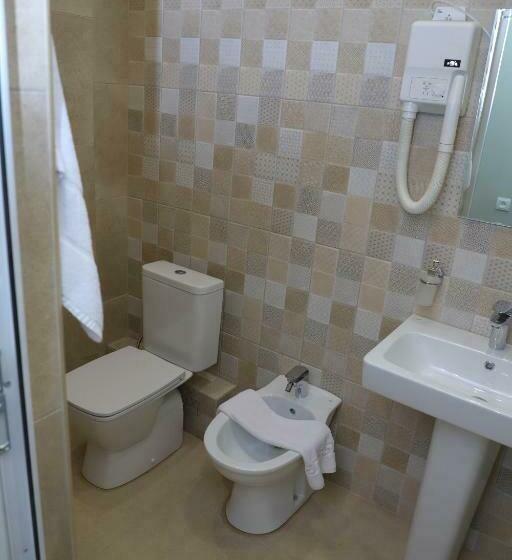 اتاق لوکس, Araks Hotel Complex