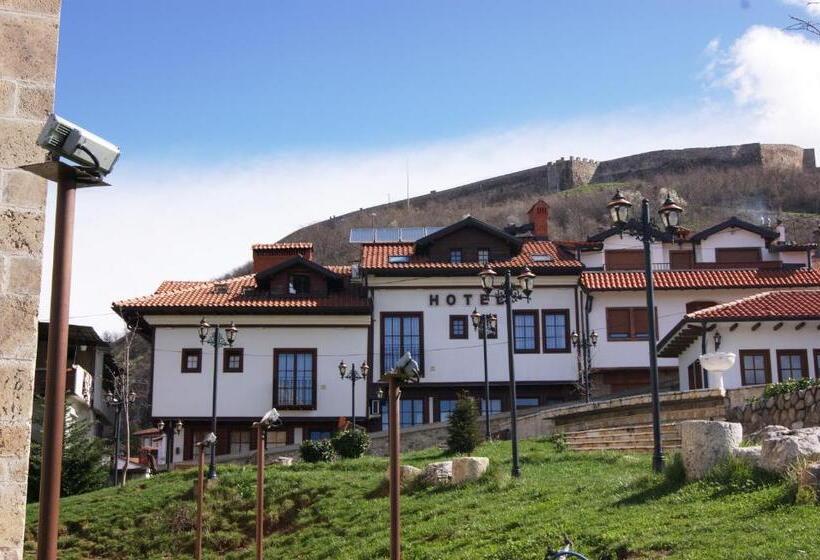 اتاق استاندارد با تخت بزرگ, Prizreni