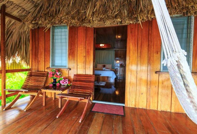 بانگلوی استاندارد, St. George's Caye Resort
