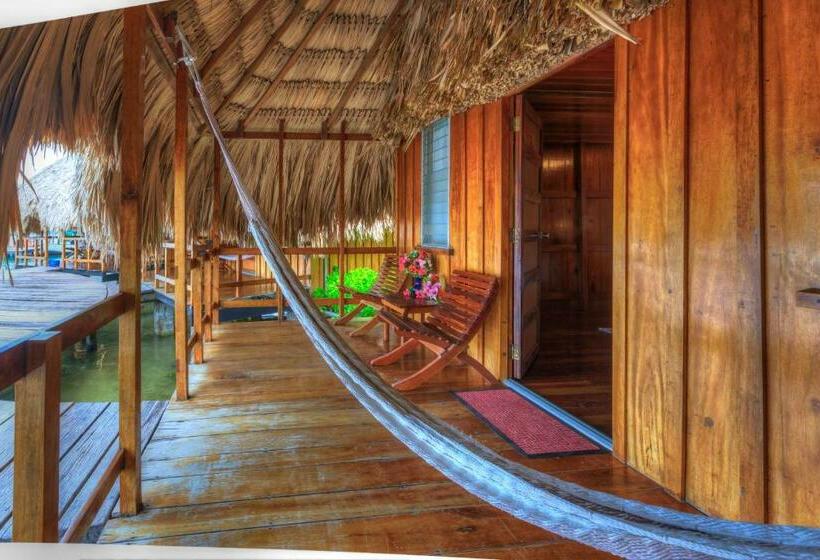 بانگلوی استاندارد, St. George's Caye Resort