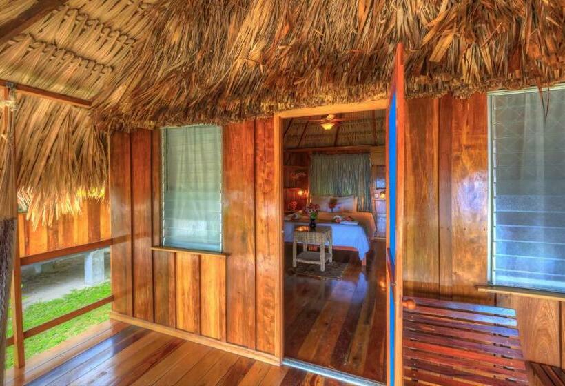 بانگلوی استاندارد با چشم‌انداز دریا, St. George's Caye Resort