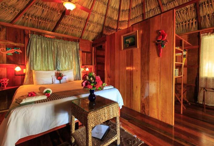 ویلای استاندارد با چشم‌انداز باغ, St. George's Caye Resort