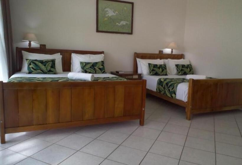 1 Bedroom Penthouse Apartment, Yatu Lau Lagoon Resort Fiji