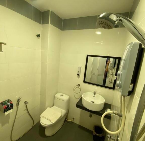 اتاق سوپریور با تخت بزرگ, N&l Hotel Kuala Terengganu
