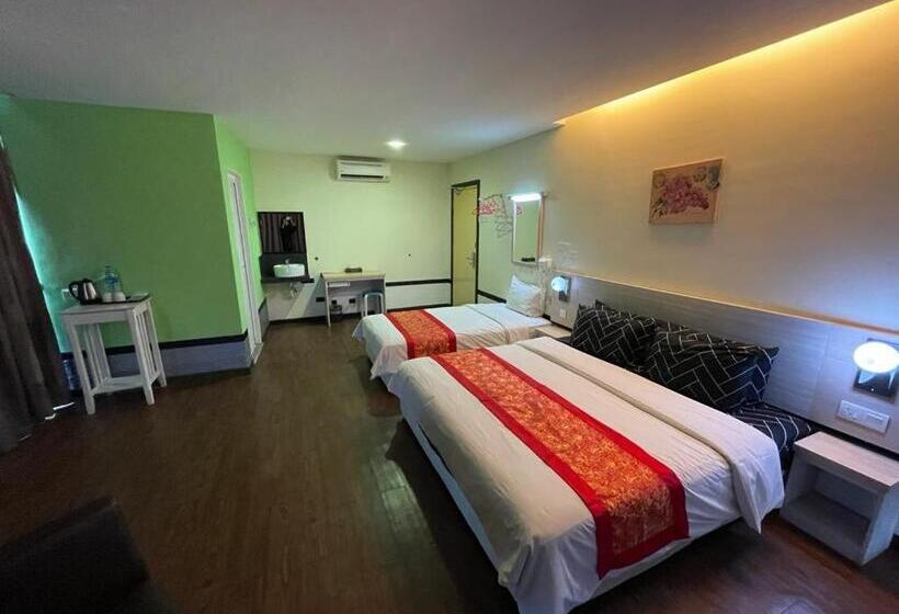 اتاق سوپریور با تخت بزرگ, N&l Hotel Kuala Terengganu