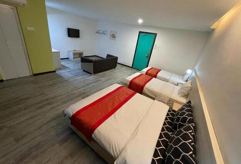 اتاق خانوادگی, N&l Hotel Kuala Terengganu