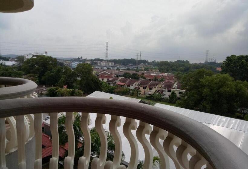 带2个卧室的公寓, Ruiyas Sea View Condominium Portdickson
