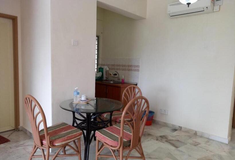 带2个卧室的公寓, Ruiyas Sea View Condominium Portdickson