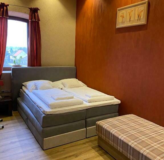 اتاق استاندارد, Malom Club Panzió
