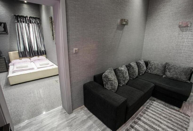 اتاق استاندارد, Malom Club Panzió