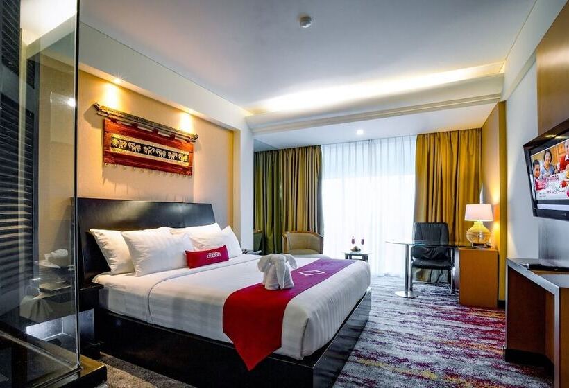 اتاق استاندارد با چشم‌انداز استخر, Emersia  And Resort