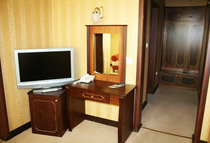 آپارتمان 1 خوابه با بالکن, Family Hotel Lazur