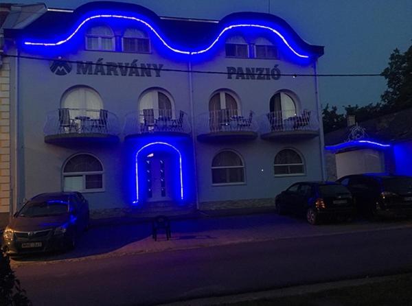 اتاق سوپریور, Marvany Panzio