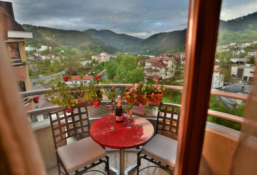 اتاق استاندارد با چشم‌انداز کوهستان, Mountain Boutique Family