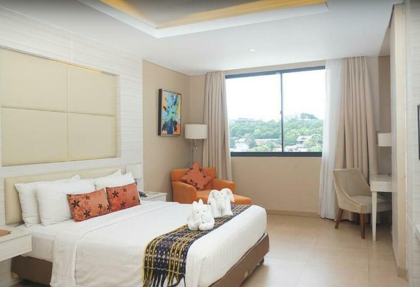 اتاق لوکس با چشم‌انداز شهر, Sotis Hotel Kupang