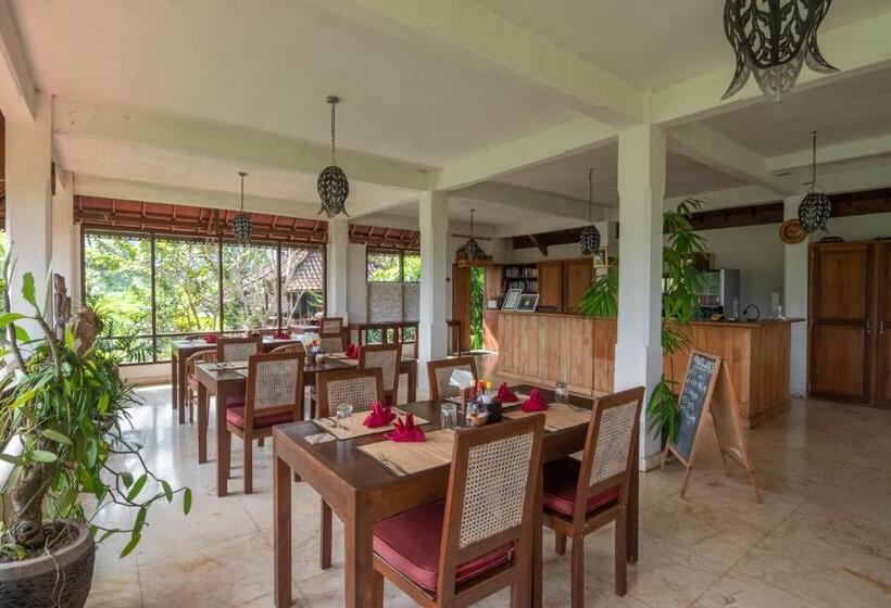 اتاق استاندارد با چشم‌انداز باغ, Lesong Hotel And Restaurant